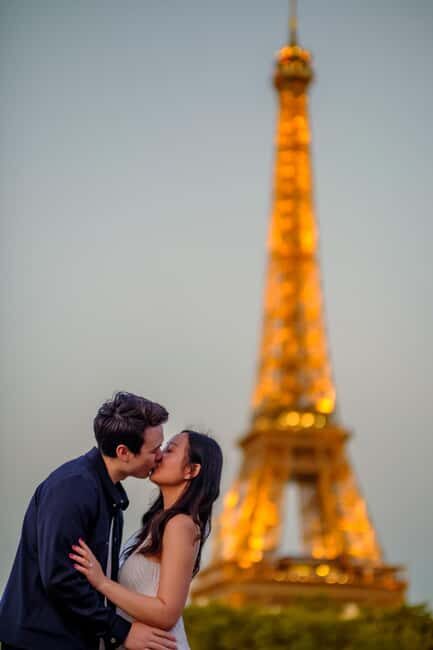 Eiffel Tower privat Photoshoot - Authentic Feedback from Recent Travelers