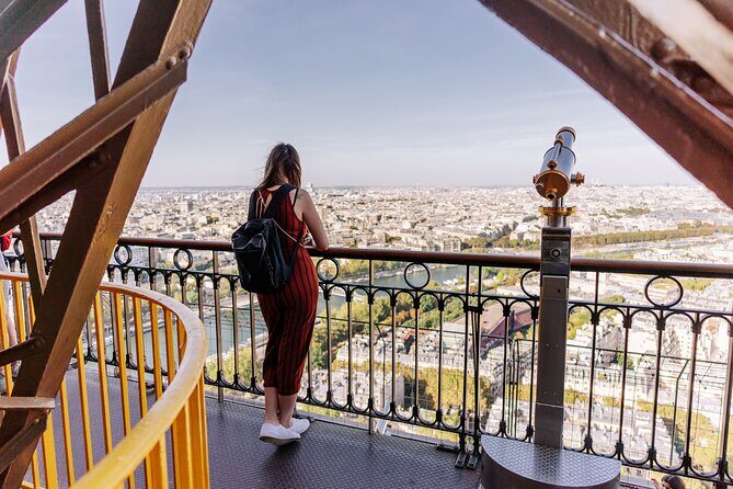 Eiffel Tower Dedicated Reserved Access Top or 2nd floor by lift - The Summit Option: Is It Worth the Upgrade?