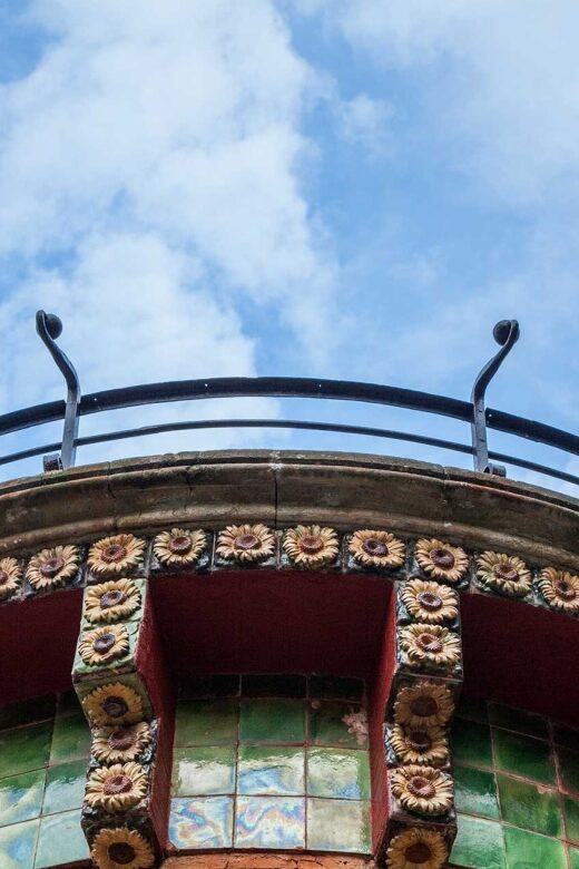 El Capricho Entrance Ticket - Key Points