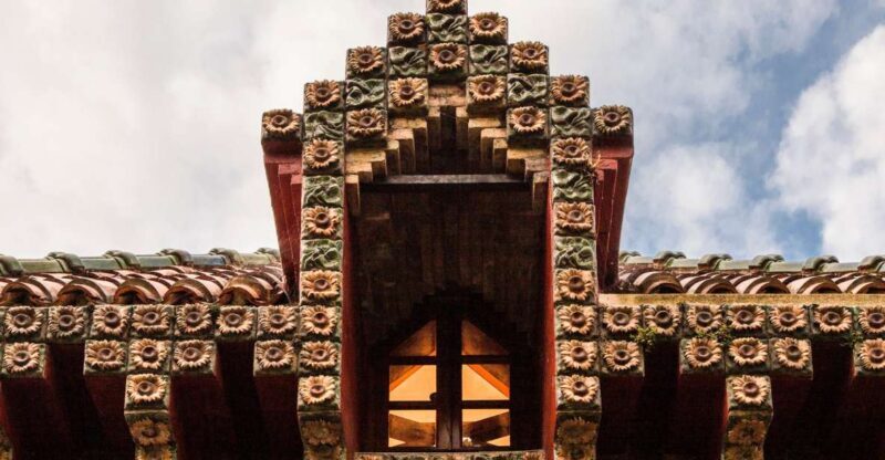 El Capricho Entrance Ticket - How the Tour Is Structured