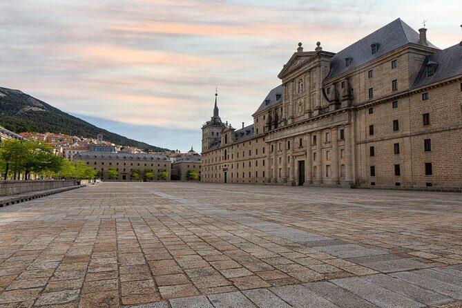 El Escorial and Valley of the Fallen Half Day Trip from Madrid - Valley of the Fallen: Controversy and Grandeur
