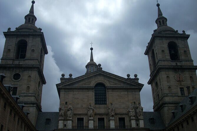 El Escorial and Valley of the Fallen Half Day Trip from Madrid - Returning to Madrid