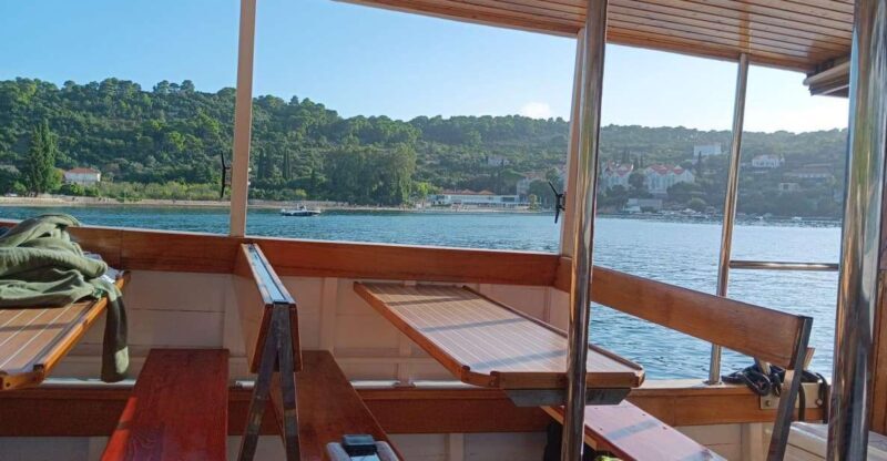 Elaphite Islands Cruise with Local Gastronomy at Captain's H - Key Points