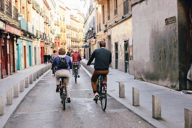 Electric Bike Rental with Phone Holder and Self Guided Tour - Who Will Love This Experience?