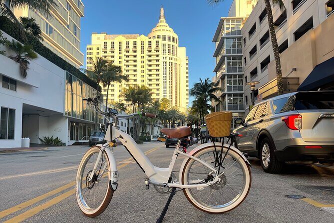 Electric Bike Tour in South Beach - Exploring Miami Beach on Two Wheels