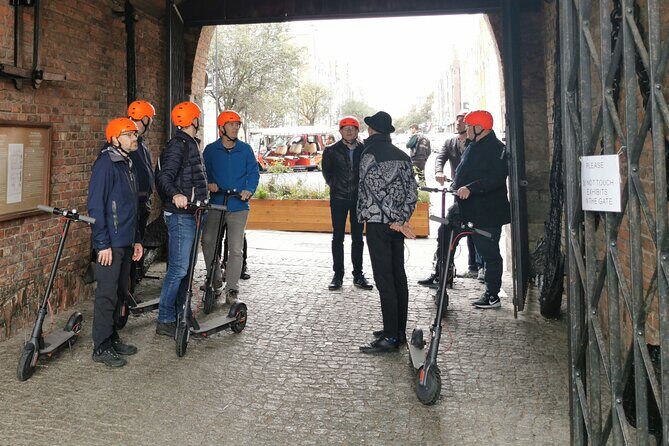 Electric Scooter Tour: Full Tour (Old Town + Shipyard) - 3-Hour - Who Will Love This Tour?