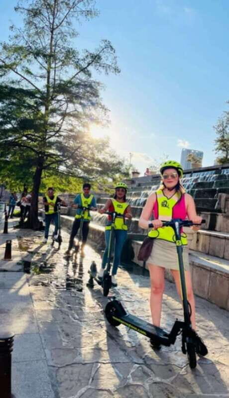 "Electric Scooter tour" in Monterrey down town with guide - An In-Depth Look at the Scooter Tour