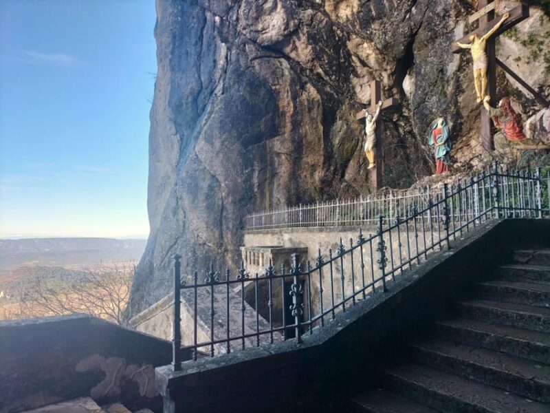 Elegant Aix-en-Provence & Authentic Countryside Wine Tour - Who Would Love This Tour?