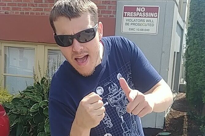 Elizabeth City Scavenger Hunt Excursion by Wacky Walks - Who Is This Best For?