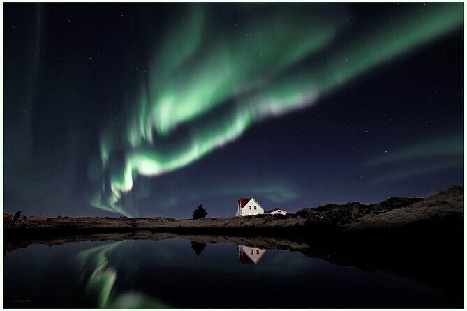 Enchanted Northern Lights: Hot chocolate & Photos - Small Group! - Quick Overview