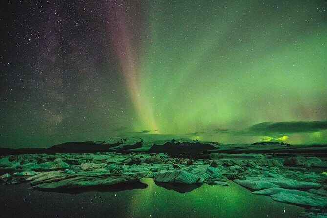Enchanted Northern Lights: Hot chocolate & Photos - Small Group! - Key Points