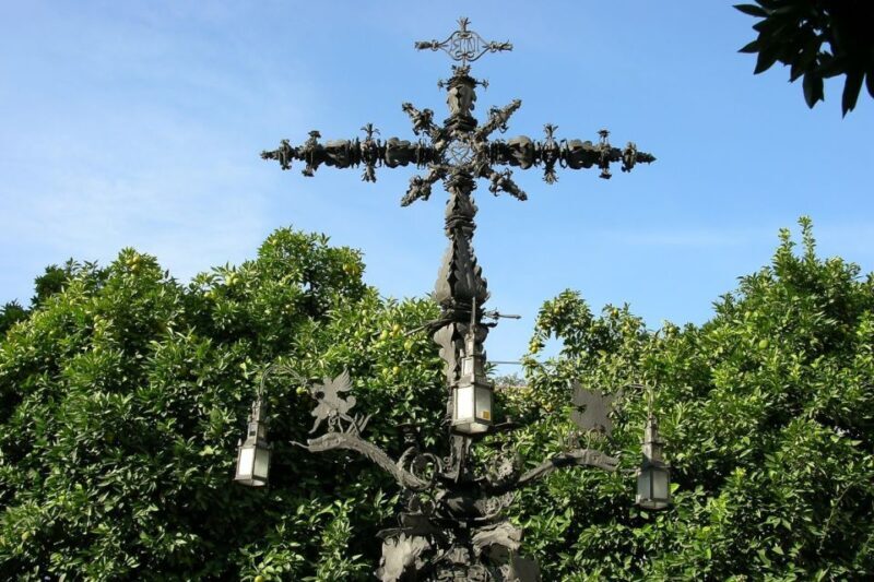 Enchanted Seville: Private Walking Tour - Key Points