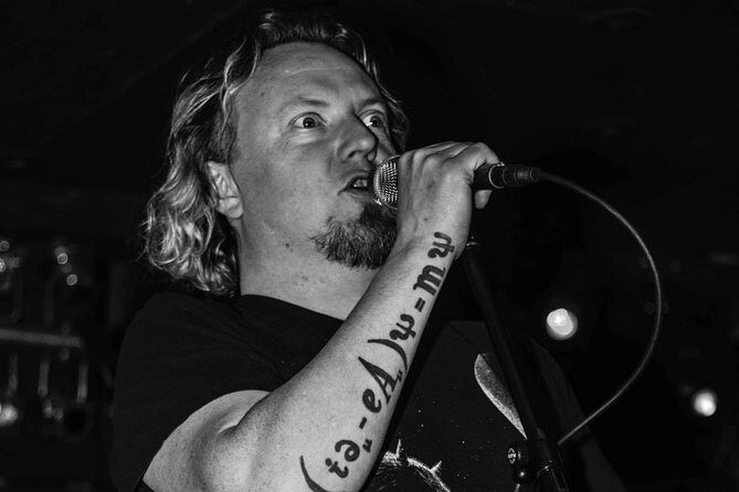 English Comedy Showcase Including Pizza in Berlin Mitte - Final Thoughts: Who Will Enjoy This Experience?