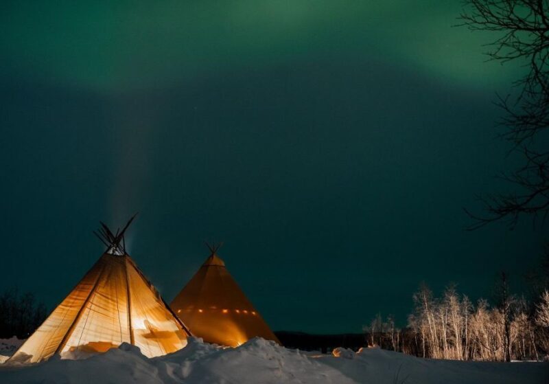 Enjoy the Aurora Show on top of the mountain inc tipi dinner - FAQ