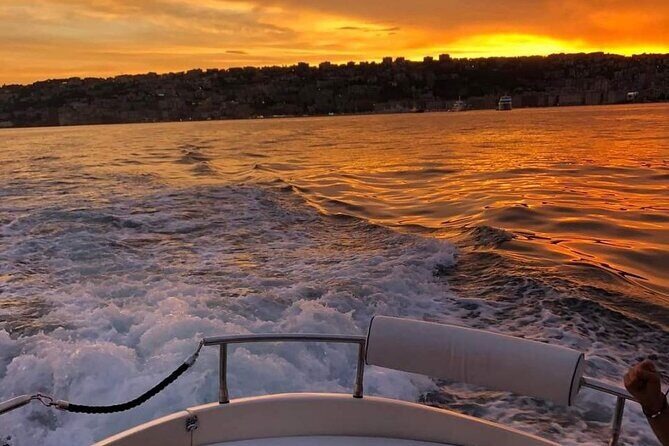 Enjoy the sunset in the Gulf of Naples with the Sunset Experience - Who Should Consider This Tour?