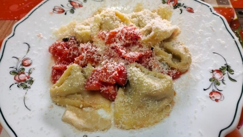 Enjoy your stay in Bologna making pasta and tiramisu - Key Points