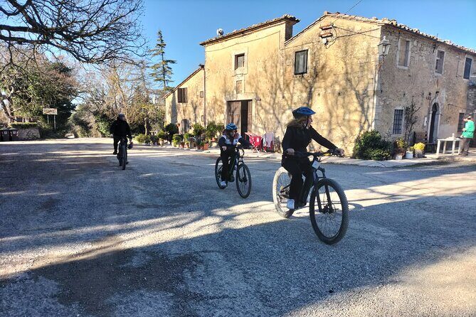 Enobike tour to Lake Corbara and Titignano Castle - Who Will Love This Tour?