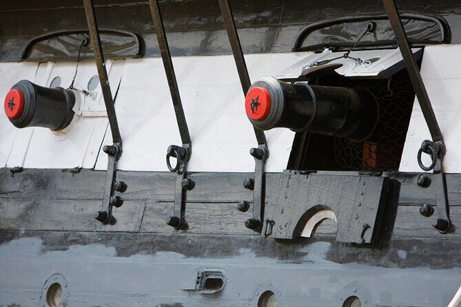 Entire Freedom Trail Walking Tour: Includes Bunker Hill and USS Constitution - FAQs