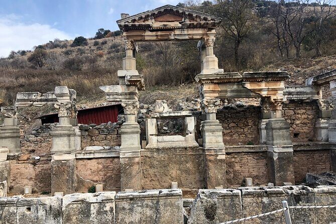 Ephesus and Terrace houses Tour from Izmir / Cruisers only - Explore Ancient Ephesus and Terrace Houses from Izmir — Honest Guide Review