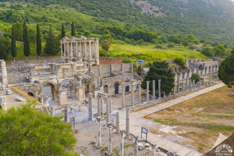 Ephesus & Turkish Bath Tour + Free Experience Museum Visit - Key Points