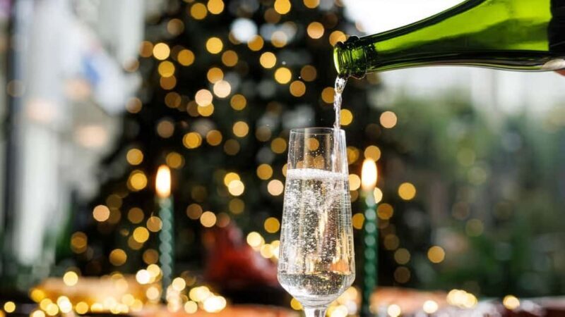 Epiphany Celebration: Lunch, Wine & Music at Tenuta Torciano - Key Points