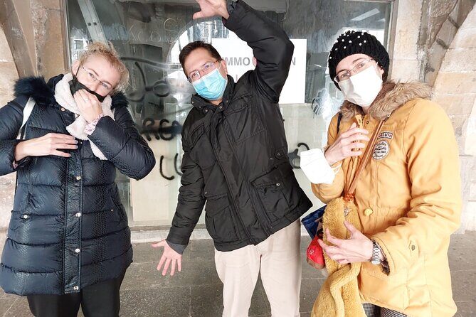 Escape Game by Girona, free the statues - Key Points