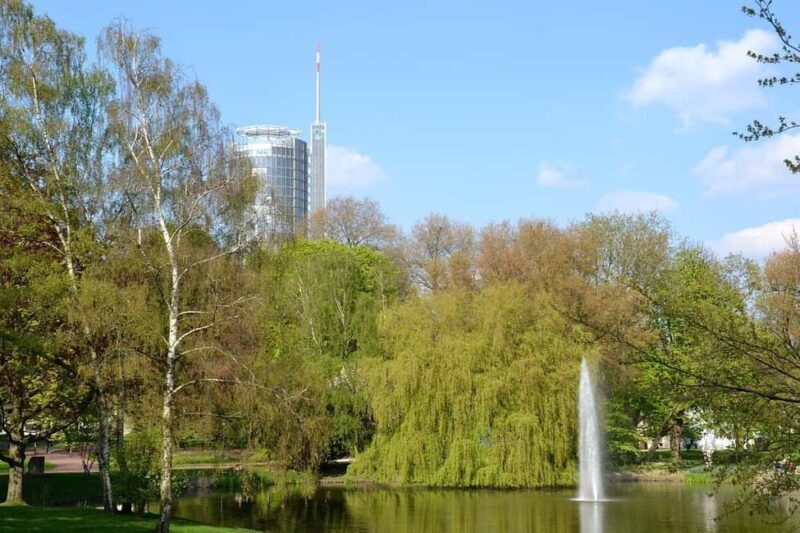 Essen private city tour including visit to Folkwang Museum - Key Points