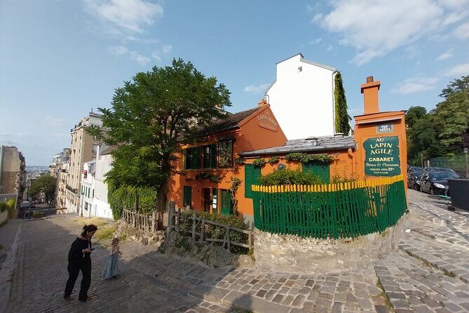 ESSENTIAL MONTMARTRE Walking Tour: the essential highlights+MORE! - Wrapping It Up