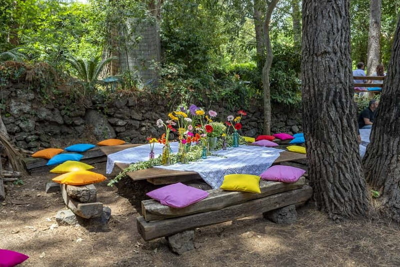 Etna & Sea: Pic Nic in Batia - FAQs
