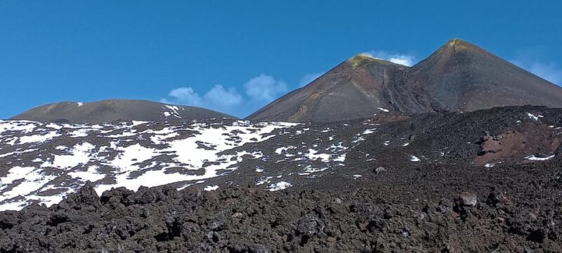 Etna: "The path among the lavas". Trekking on Mount Etna at 3000 m - What to Expect from the Mount Etna Trek