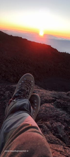 Etna: "The path among the lavas". Trekking on Mount Etna at 3000 m - How the Itinerary Breaks Down