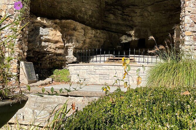 Eureka Rocket: Eureka Springs City Tour by Golf Cart - What Travelers Are Saying