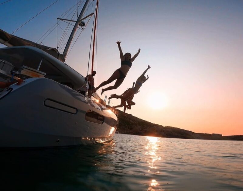 Evening Catamaran Charter - Who is This Tour Best For?