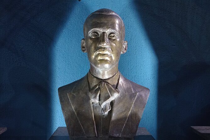 Evening Experience at a Carioca Samba School - Who Should Consider This Tour?