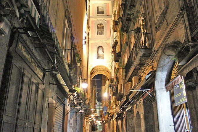 Evening Flavors of Naples: Guided Food Tour and Wine Tasting - The Food and Drinks — What’s Included?