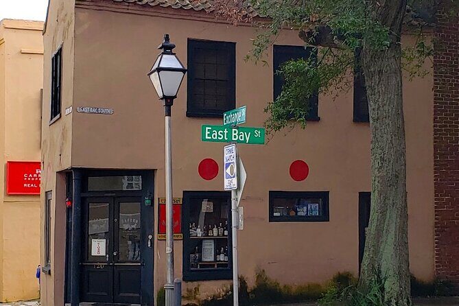 Evening History Tour - Old Exchange & Provost Dungeon