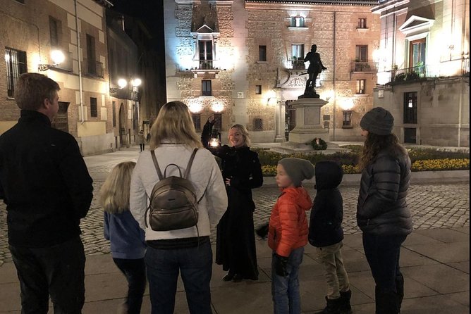 Evening Walking Tour: Spanish Inquisition & Legends of Old Madrid - Night views: the real payoff of seeing Madrid after dark