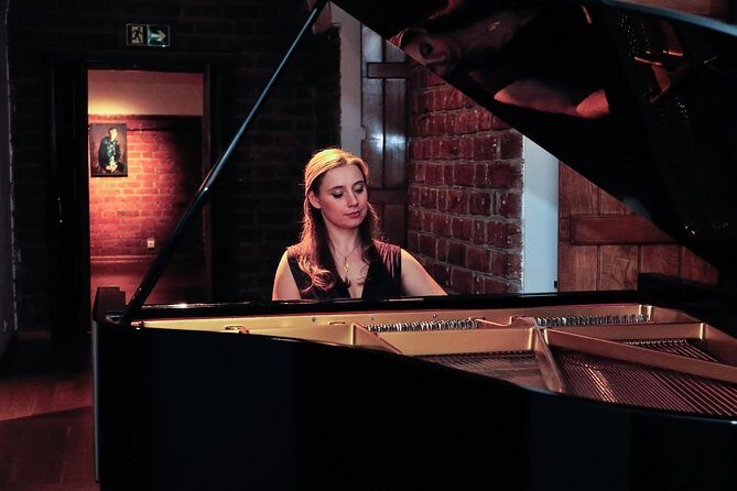 Everyday concerts of Chopin's music at the Old Town in Warsaw - Introduction: A Chance to Hear Chopin Live in Warsaw