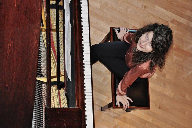 Everyday concerts of Chopin's music at the Old Town in Warsaw - Key Points