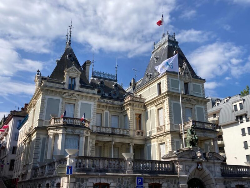 Evian-les-Bains : Walking Guided Tour - Key Points