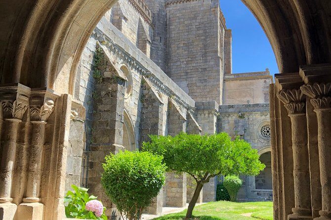 Évora Private Half-Day of Wonders with Tickets - In The Sum Up