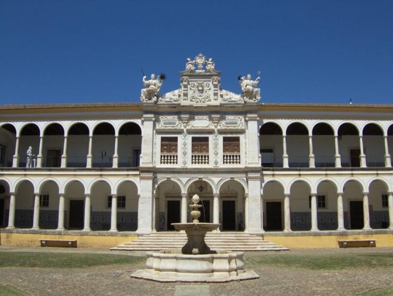 Évora Tour: Private and Customized tour Full and Half day - Who Will Love This Tour?