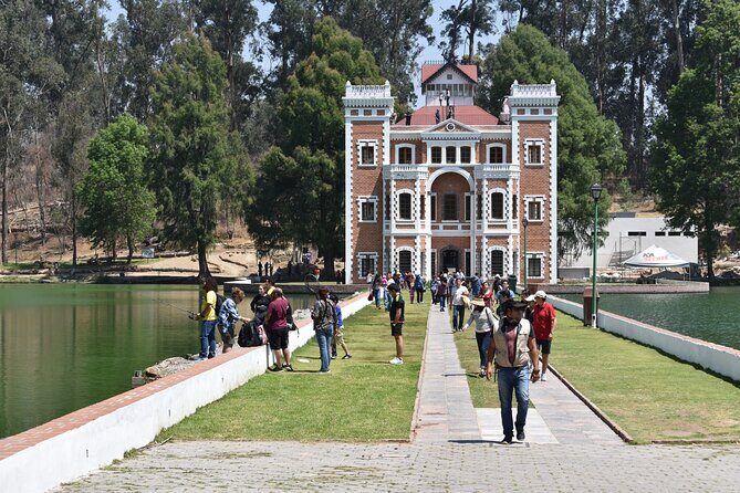 Ex hacienda, rancho de lavanda y Val'Quirico (private tour) - Exploring the Ex Hacienda, Lavender Fields, and ValQuirico: A Genuine Look at a Popular Private Tour