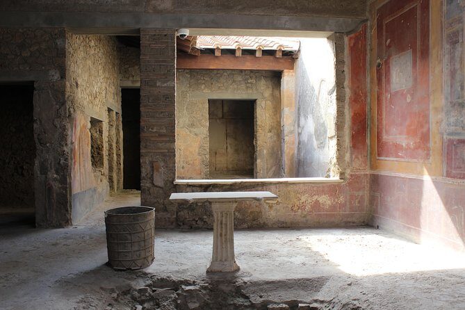 Excavations of Pompeii. Tourist guide and skip-the-line ticket - Final Thoughts: Who Should Consider This Tour?