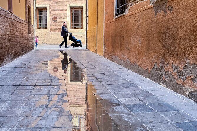 Excellent Private Photography Walking Tour & Workshop in Valencia - Key Points