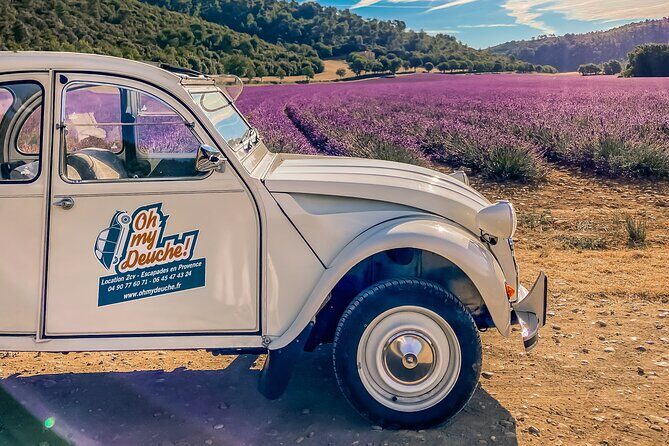 Exceptional 2hp excursion in the Luberon (8h) - Exploring the Provençal Charm in a Vintage Car