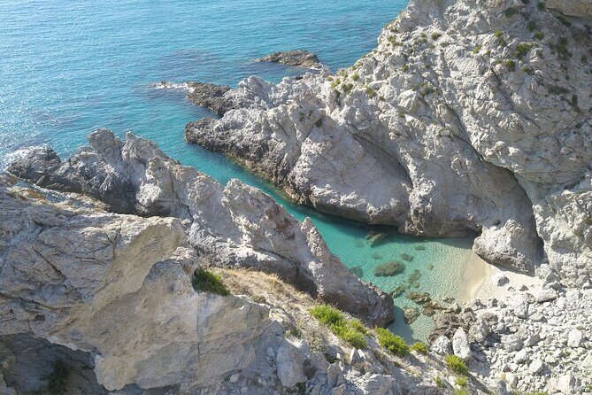 Exclusive boat tour for up to 9 people, beautiful Tropea - Wrapping It Up