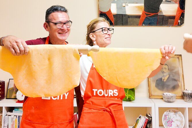 Exclusive Bologna Cooking Class - Pasta Tagliatelle Ragu & Spritz - Preparing the Ragù