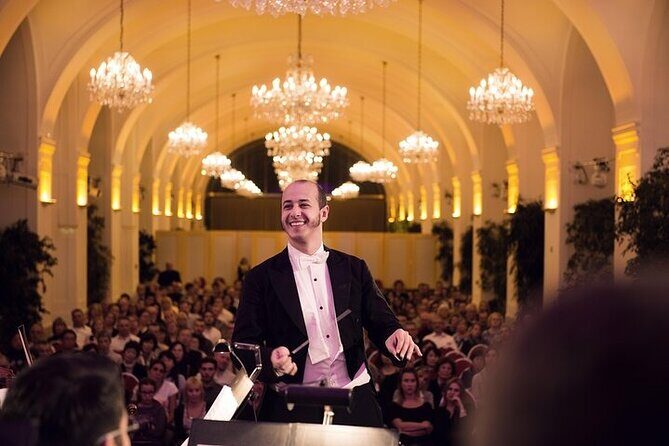 Exclusive Evening at Schönbrunn Palace: After-Hours Audiotour, Dinner, Concert - The Dinner Experience