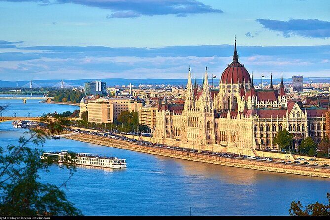 Exclusive Private Budapest Tour from Vienna - FAQs